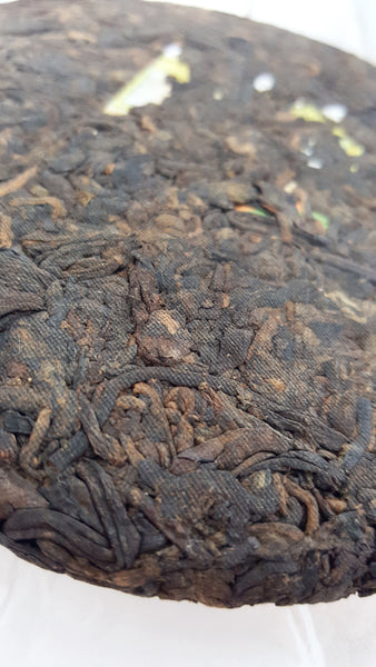 Hu's Village- Fermented Ancient Tea Tree PuEr Caked Tea 357g 2015 (Snow Mountain Region)
